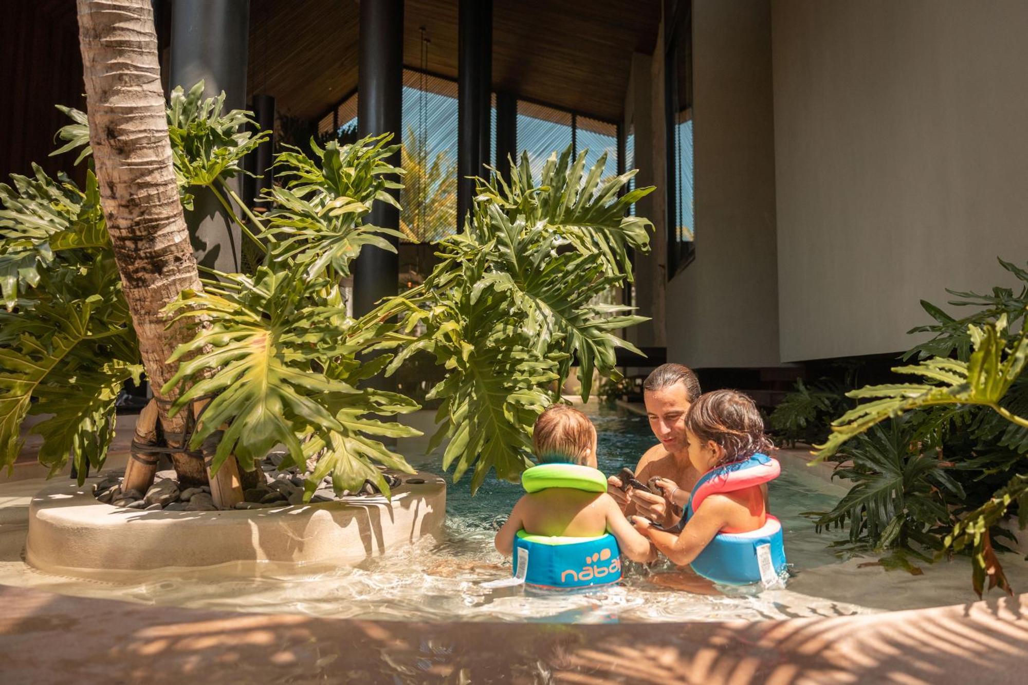 Villa Feh Bali By House Of Winds - Neo Tropical Eden Near Canggu Kerobokan Exterior foto